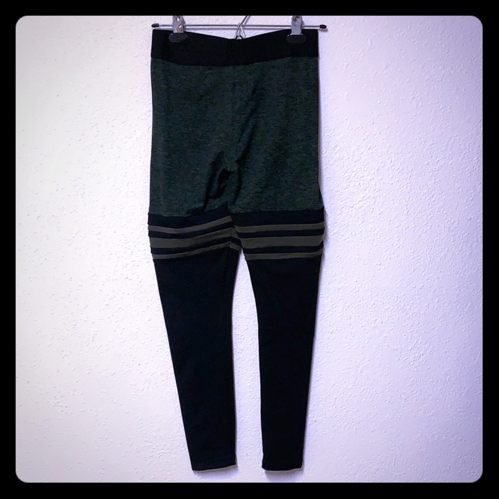 Bombshell sock leggings